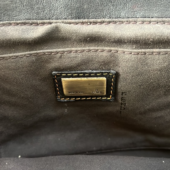 FENDI Patented Leather B.Bag 100% authentic! - Picture 10 of 10